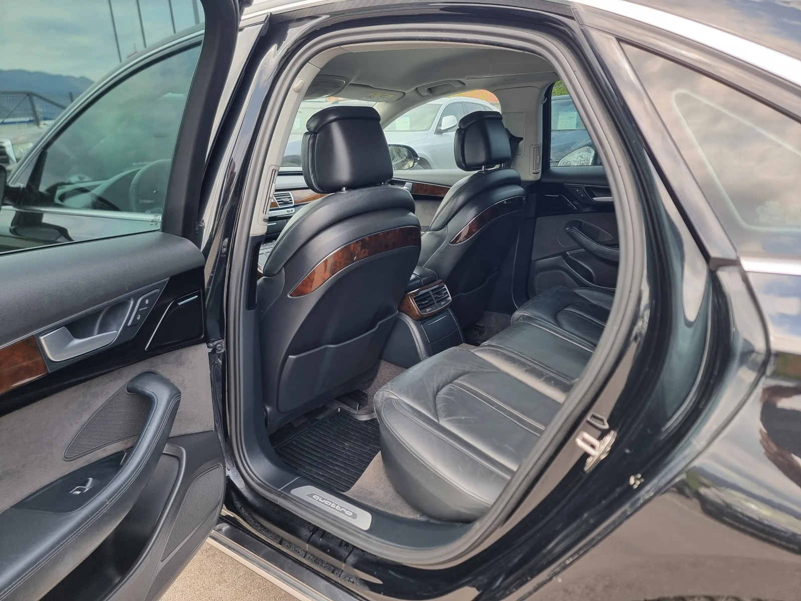 Audi A8 3.0TDI QUATRO, снимка 11 - Автомобили и джипове - 54358149