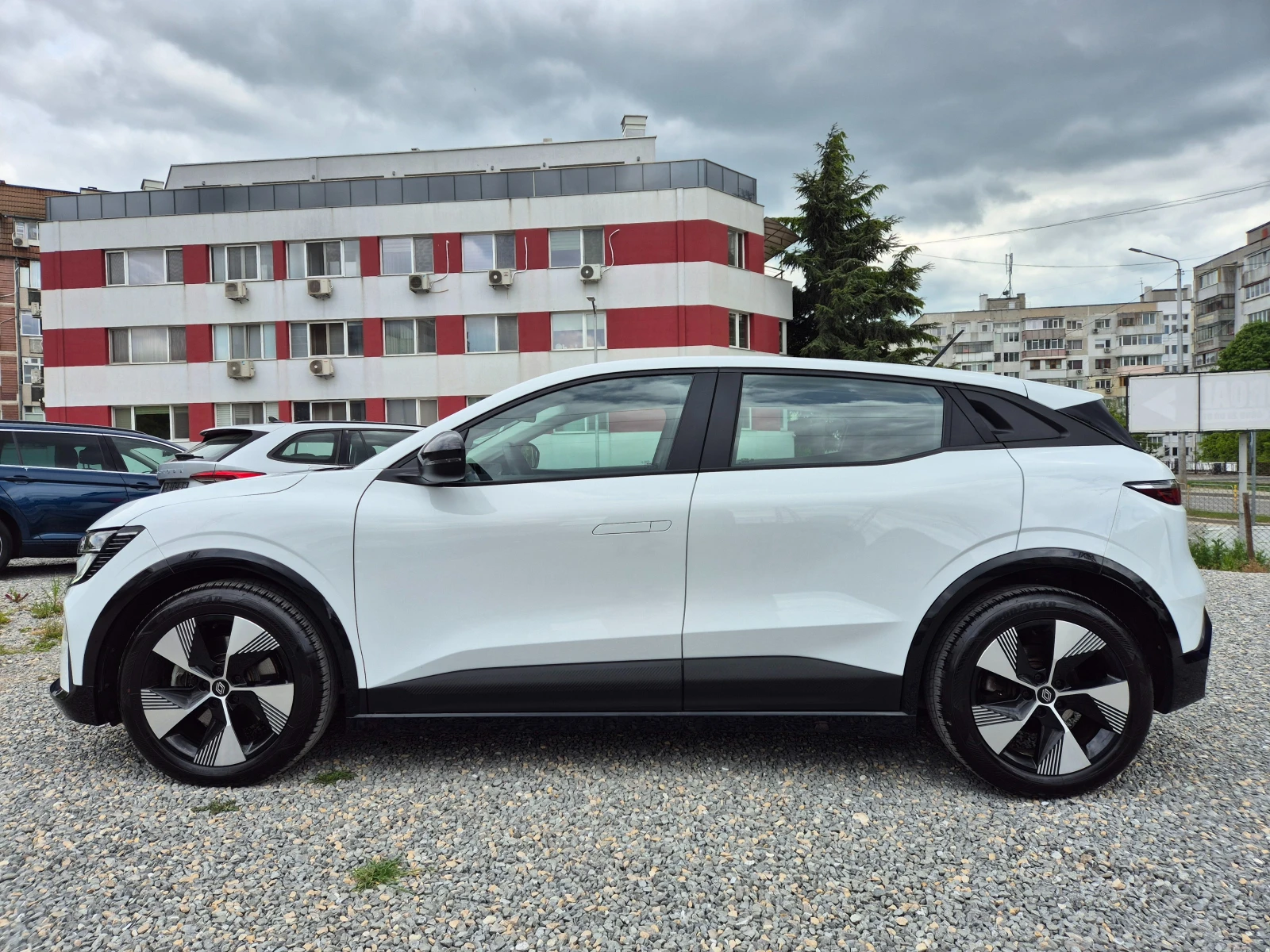 Renault Megane E-TECH-EV 60-220K.S. Equilibre optimum charge | Mobile.bg � ����������� 7