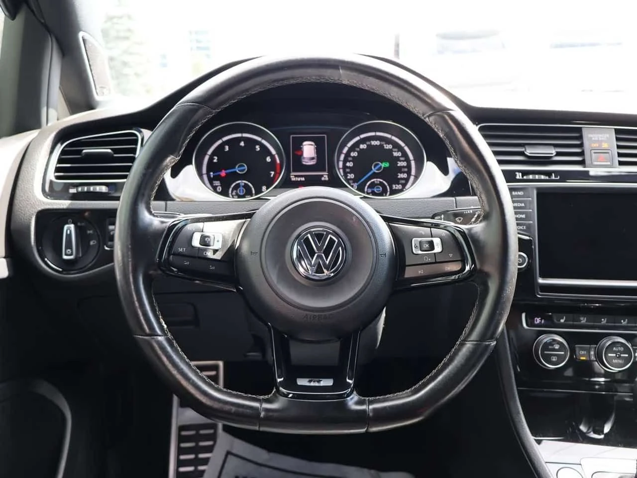 VW Golf R | DISTRONIC | CARFAX | ПОДГРЕВ | , снимка 10 - Автомобили и джипове - 54643059