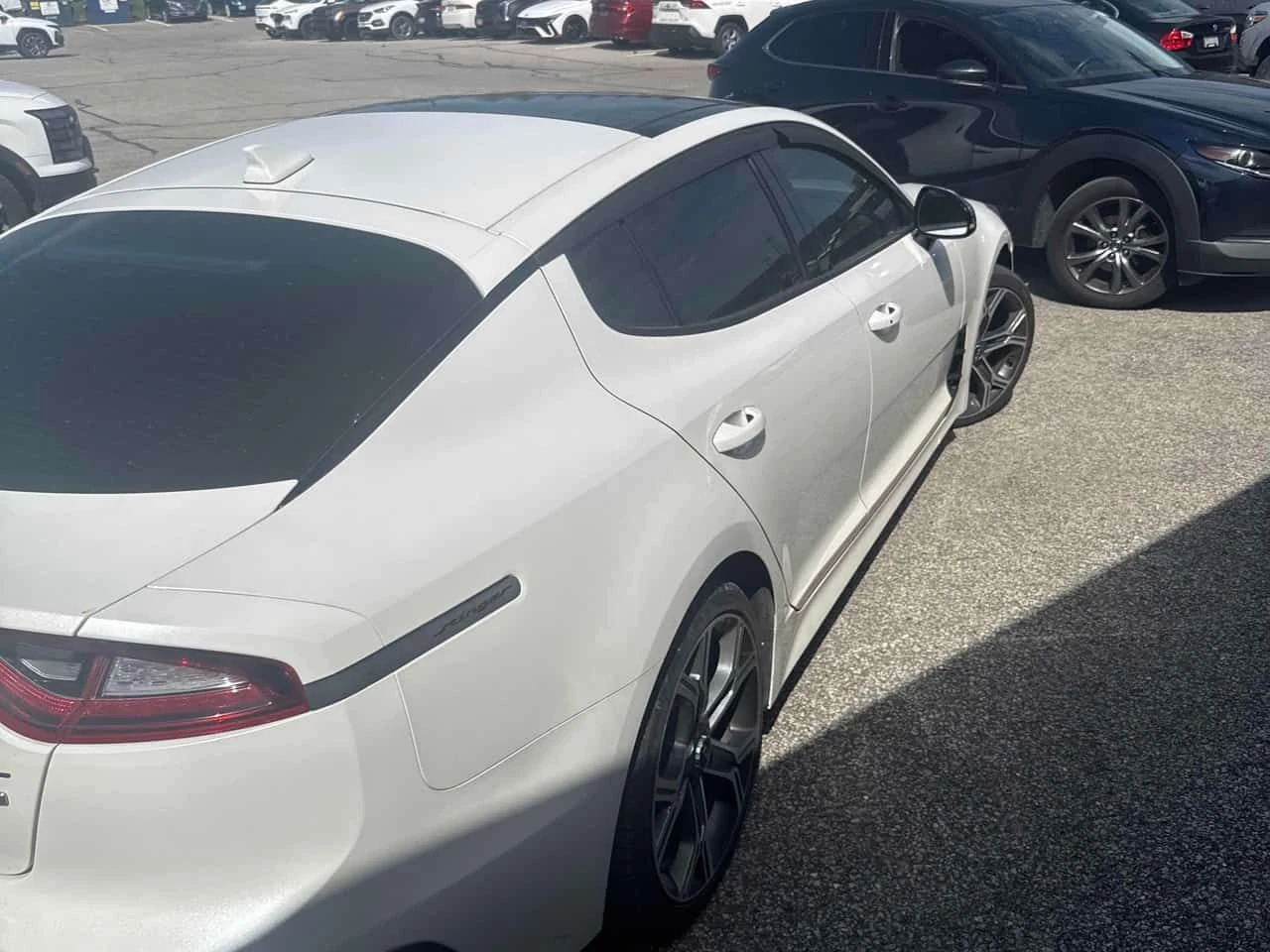Kia Stinger GT Limited /HEAD UP/Harmana Kardon/АВТОКРЕДИТ, снимка 3 - Автомобили и джипове - 54748573