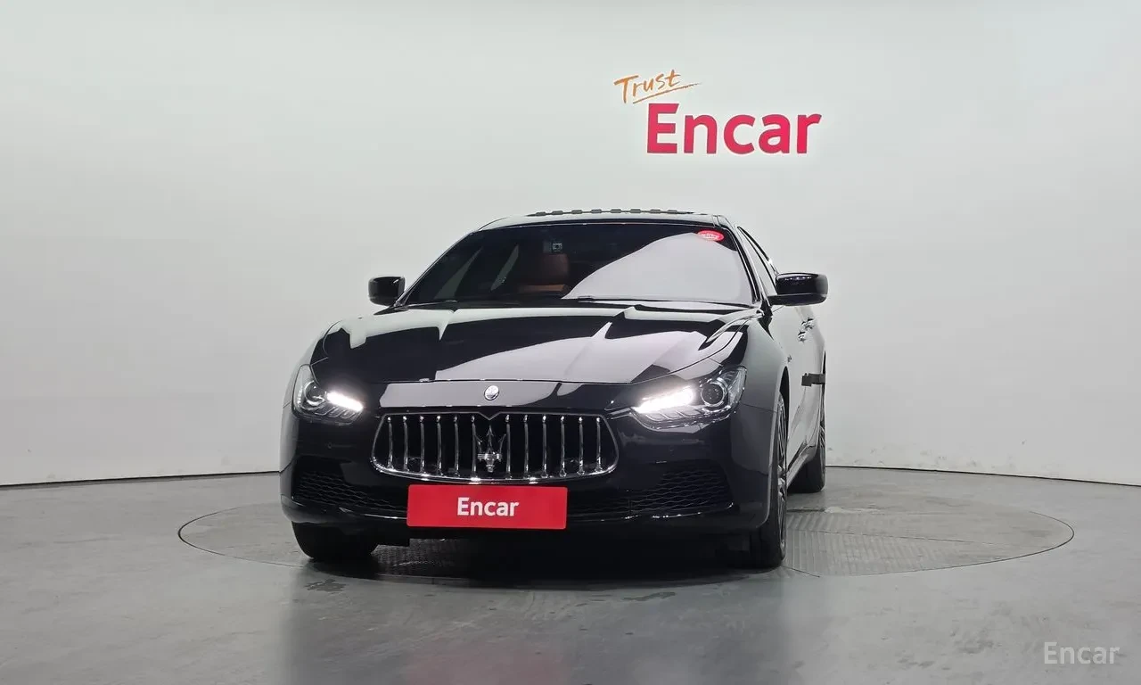 Maserati Ghibli 3.0 V6 / COGNAC INT / PANO / ЩОРИ, снимка 3 - Автомобили и джипове - 54865729
