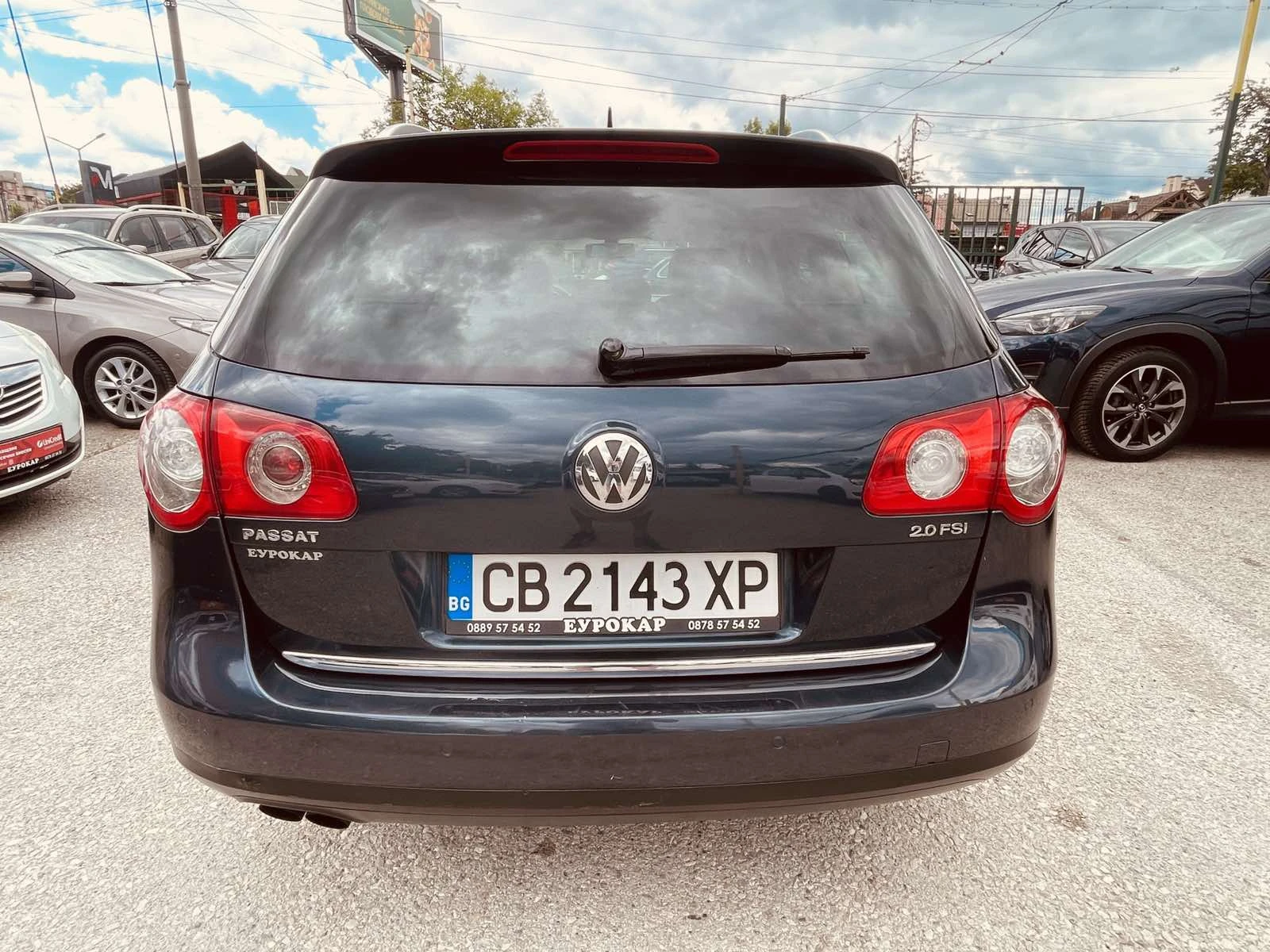 VW Passat 2.0 FSI, снимка 6 - Автомобили и джипове - 54891799