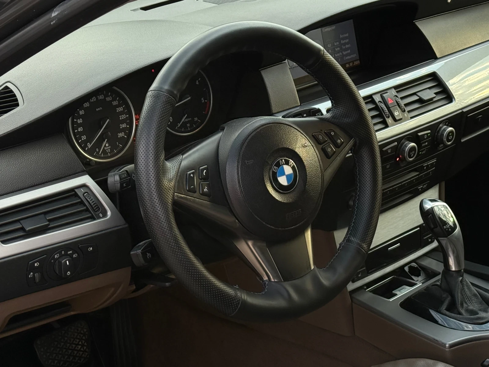 BMW 525 3.0 D FACE-LIFT M-PACK, снимка 8 - Автомобили и джипове - 55226812