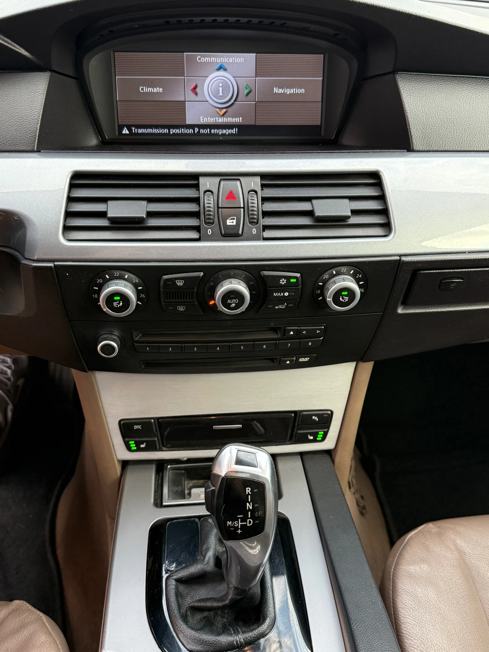 BMW 525 3.0 D FACE-LIFT M-PACK, снимка 14 - Автомобили и джипове - 55226812