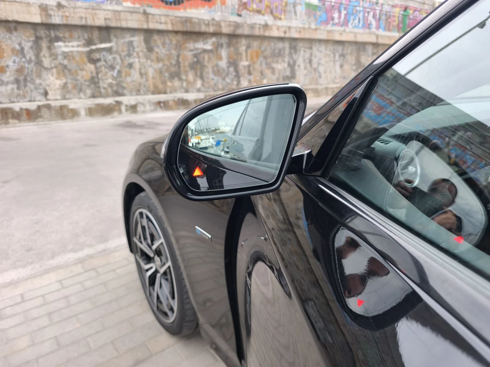 Mercedes-Benz E 300 e AMG 81000км, снимка 7 - Автомобили и джипове - 55835116