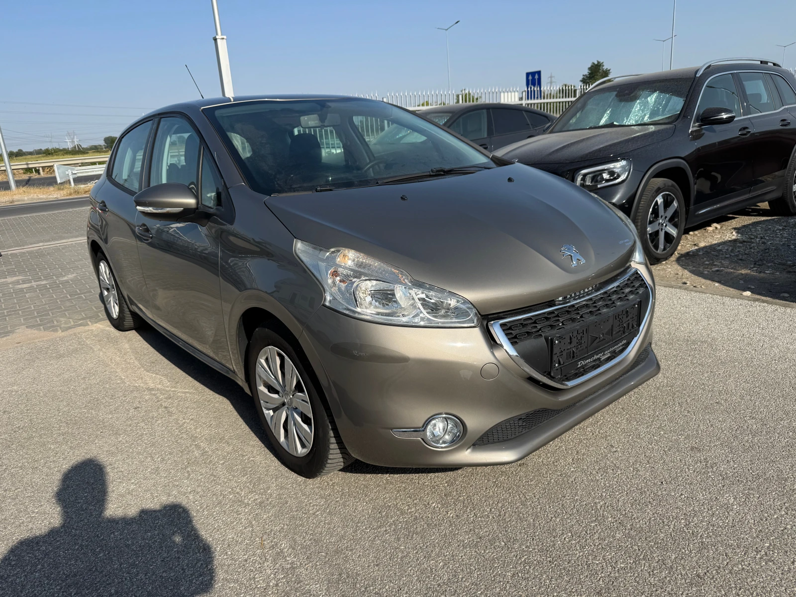 Peugeot 208 1.4 HDI NAVI, снимка 2 - Автомобили и джипове - 55910592