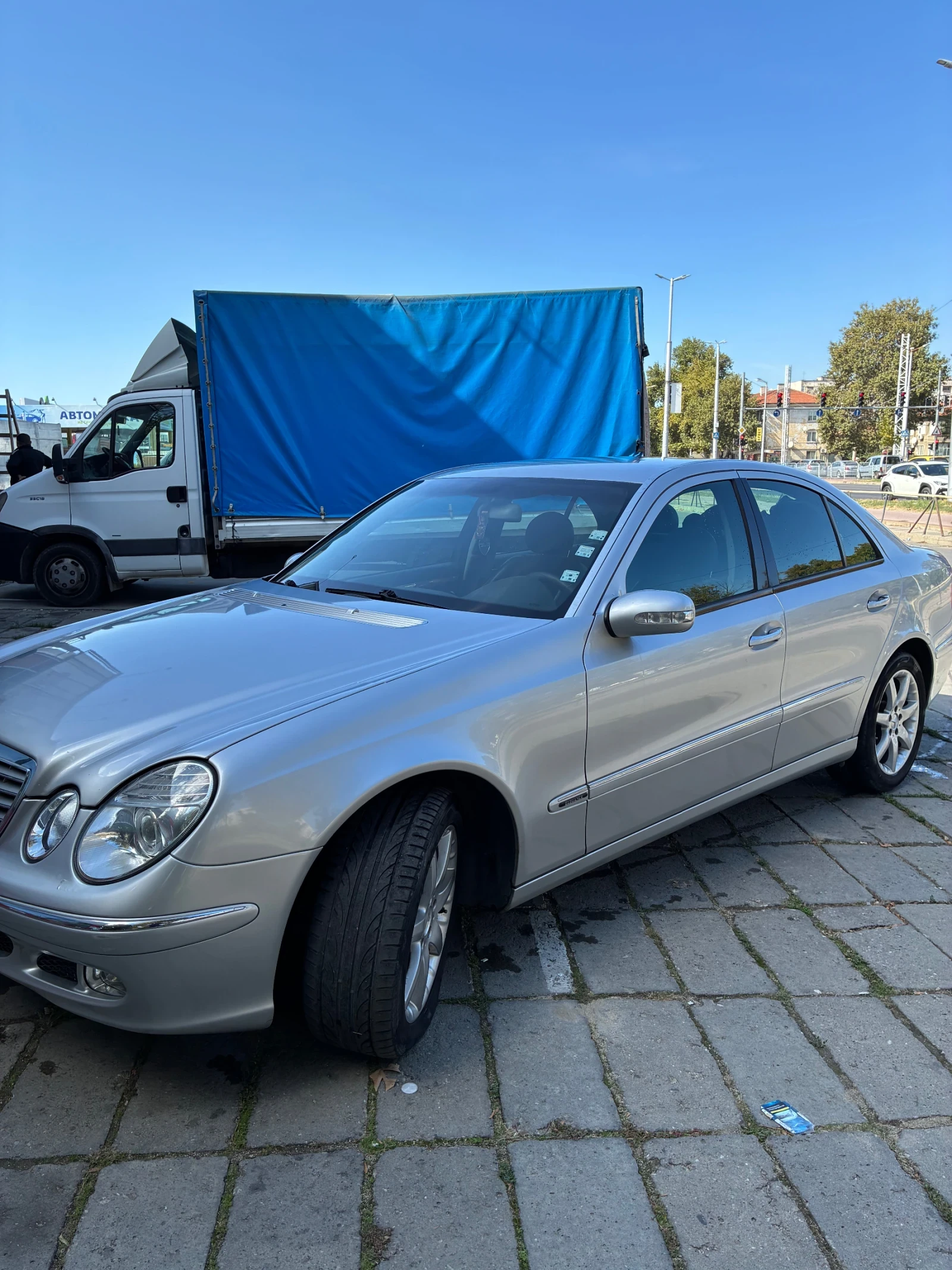 Mercedes-Benz E 270 2.7 cdi, снимка 2 - Автомобили и джипове - 56550706