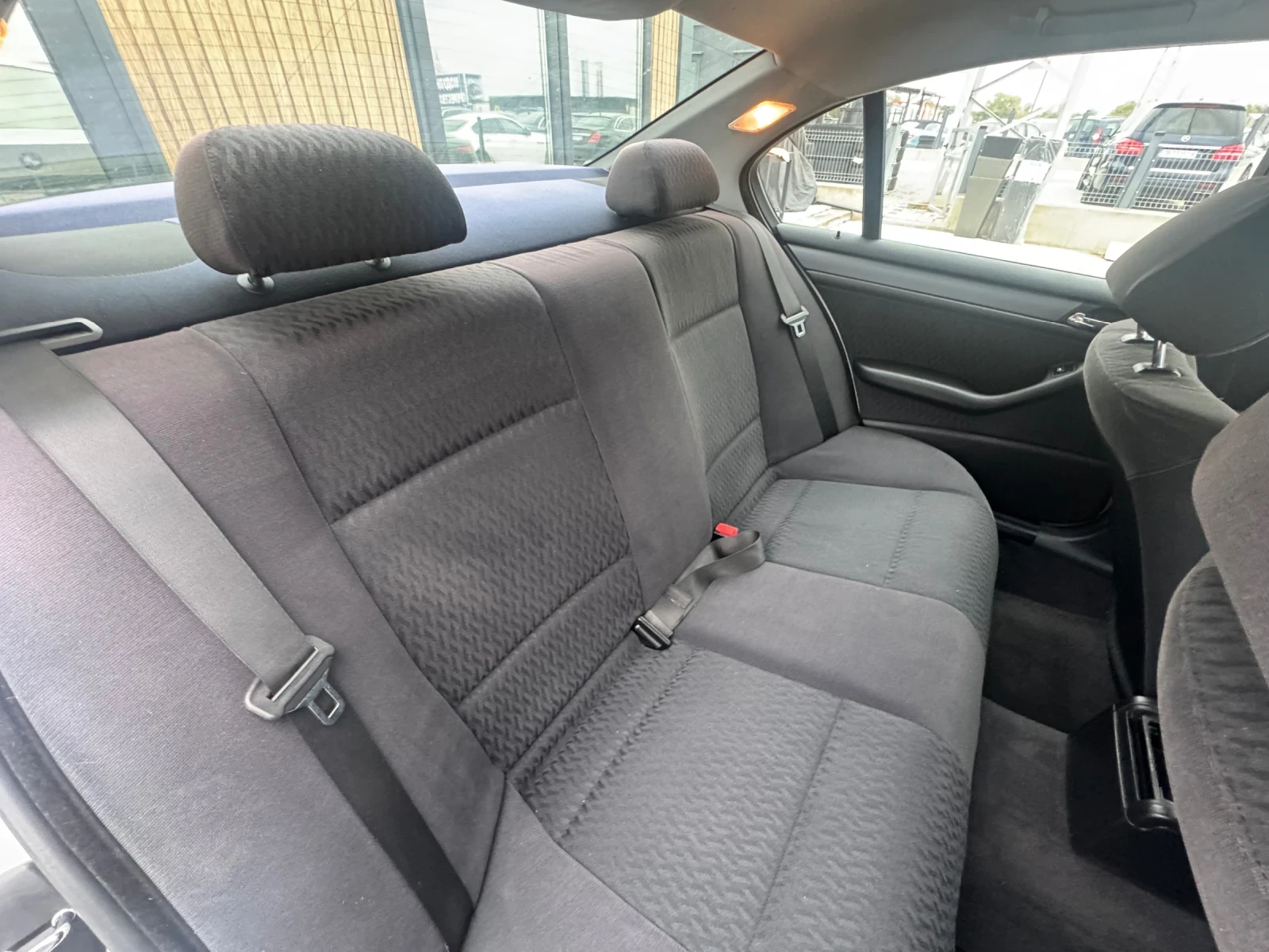 BMW 318 160хил.км, снимка 13 - Автомобили и джипове - 56553073