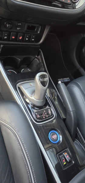 Mitsubishi Outlander Diamont.Дистроник.Phev.Full.Бяла перла.Уникат, снимка 13