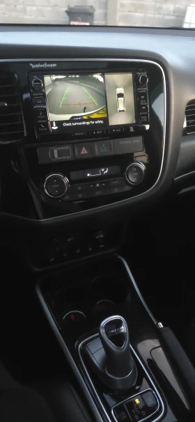 Mitsubishi Outlander Diamont.Дистроник.Phev.Full.Бяла перла.Уникат, снимка 12