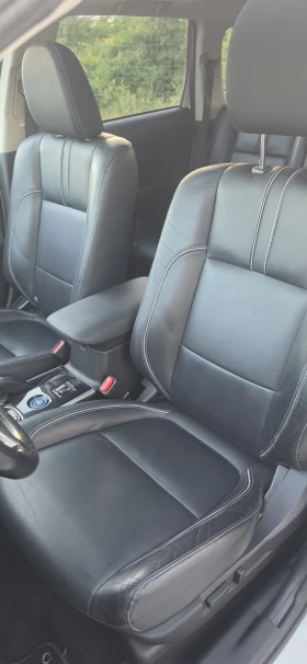 Mitsubishi Outlander Diamont.Дистроник.Phev.Full.Бяла перла.Уникат, снимка 11