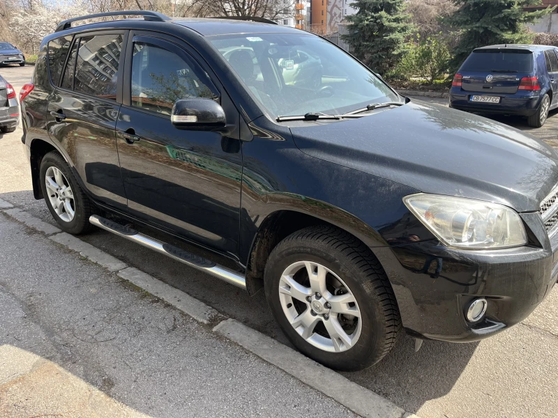 Toyota Rav4 2.2 D4D, снимка 2 - Автомобили и джипове - 47346058