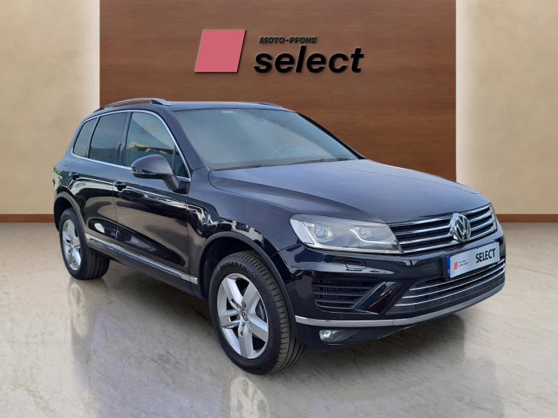 VW Touareg 3.0 TDI, снимка 3 - Автомобили и джипове - 48128496