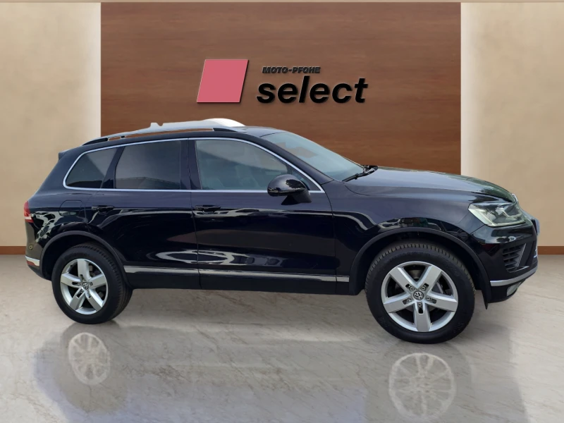 VW Touareg 3.0 TDI, снимка 4 - Автомобили и джипове - 48128496