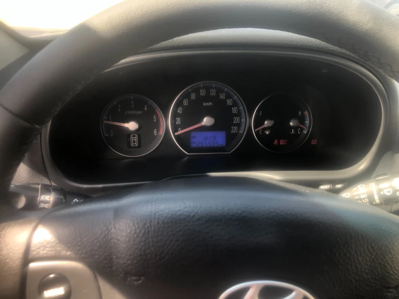 Hyundai Santa fe, снимка 6 - Автомобили и джипове - 51186604