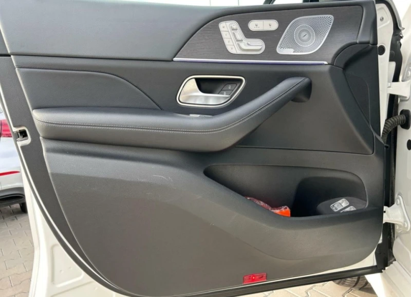 Mercedes-Benz GLE 350 d 4Matic AMG line, снимка 8 - Автомобили и джипове - 52664592