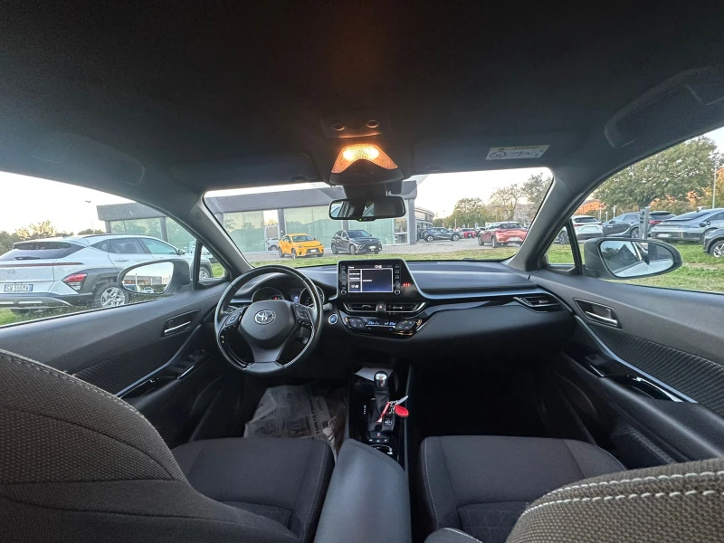 Toyota C-HR 1.8i HYBRID FACE, снимка 15 - Автомобили и джипове - 52887144