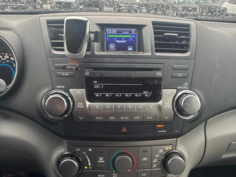 Toyota Highlander * 4WD 4dr * CARFAX * БЕЗ ПЪРВОНАЧАЛНА ВНОСКА, снимка 9 - Автомобили и джипове - 53072574