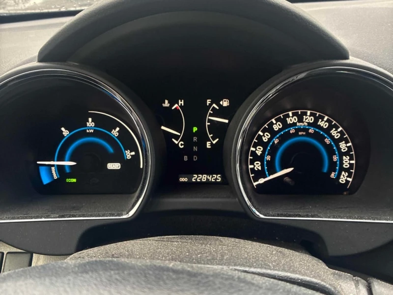 Toyota Highlander * 4WD 4dr * CARFAX * БЕЗ ПЪРВОНАЧАЛНА ВНОСКА, снимка 8 - Автомобили и джипове - 53072574