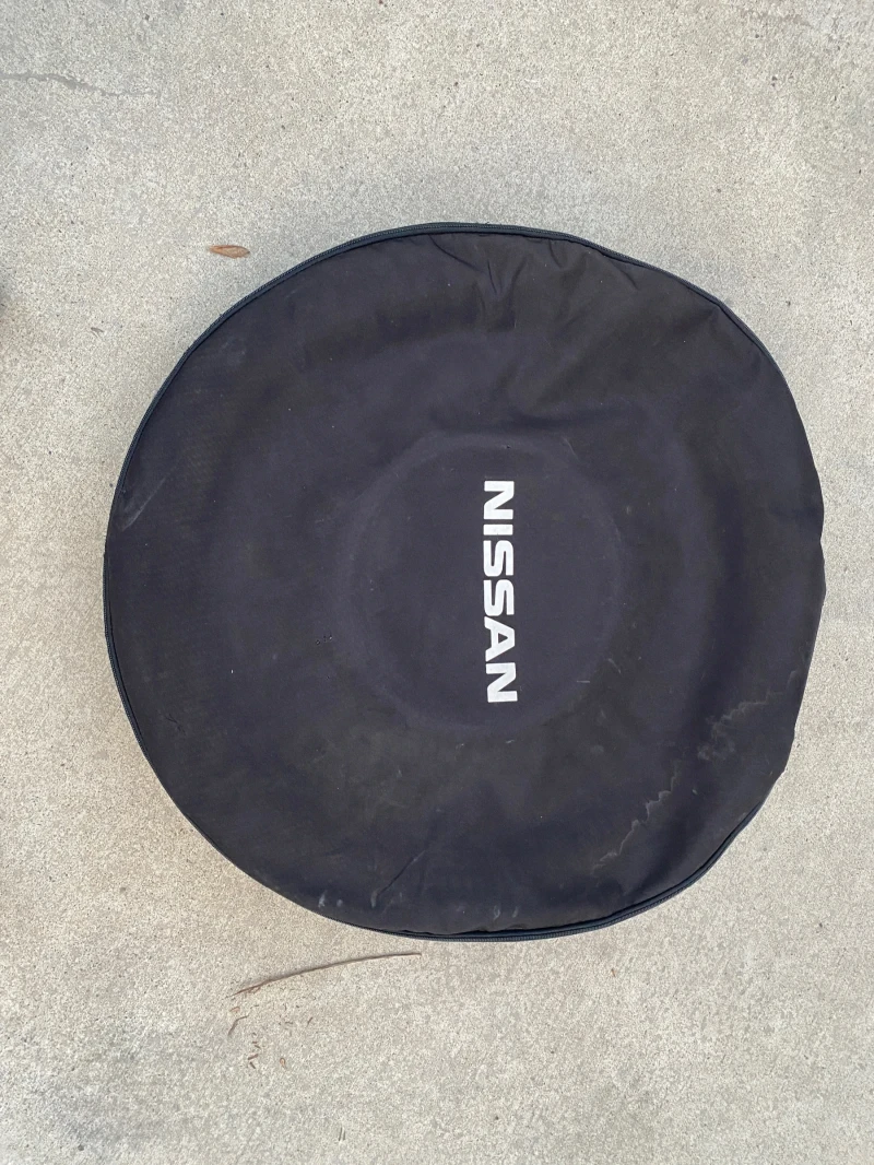 Nissan Qashqai 1.6, снимка 10 - Автомобили и джипове - 53096387