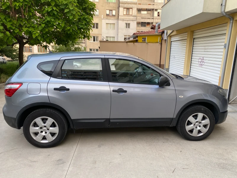 Nissan Qashqai 1.6, снимка 6 - Автомобили и джипове - 53096387