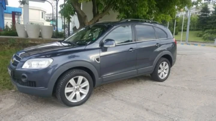 Chevrolet Captiva, снимка 7 - Автомобили и джипове - 49235782