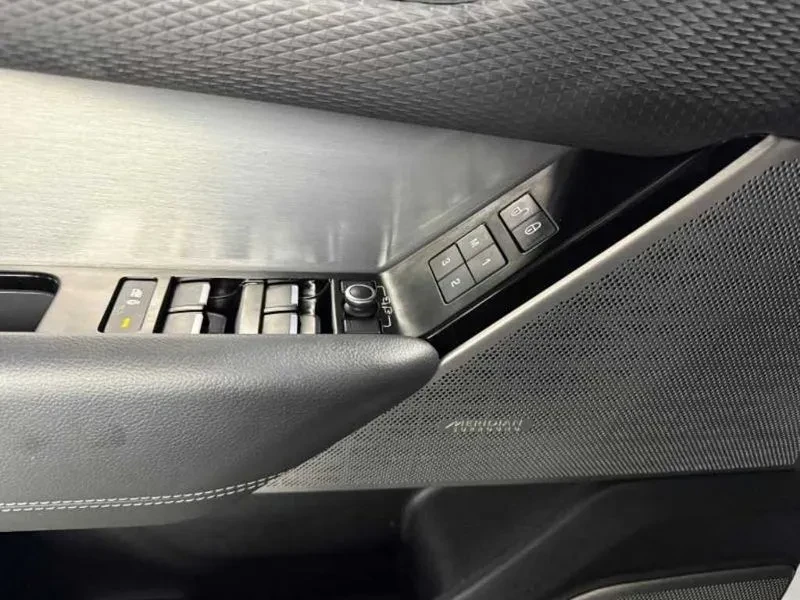 Land Rover Range Rover Velar 2.0 D240 R-Dynamic Se, снимка 16 - Автомобили и джипове - 54515183