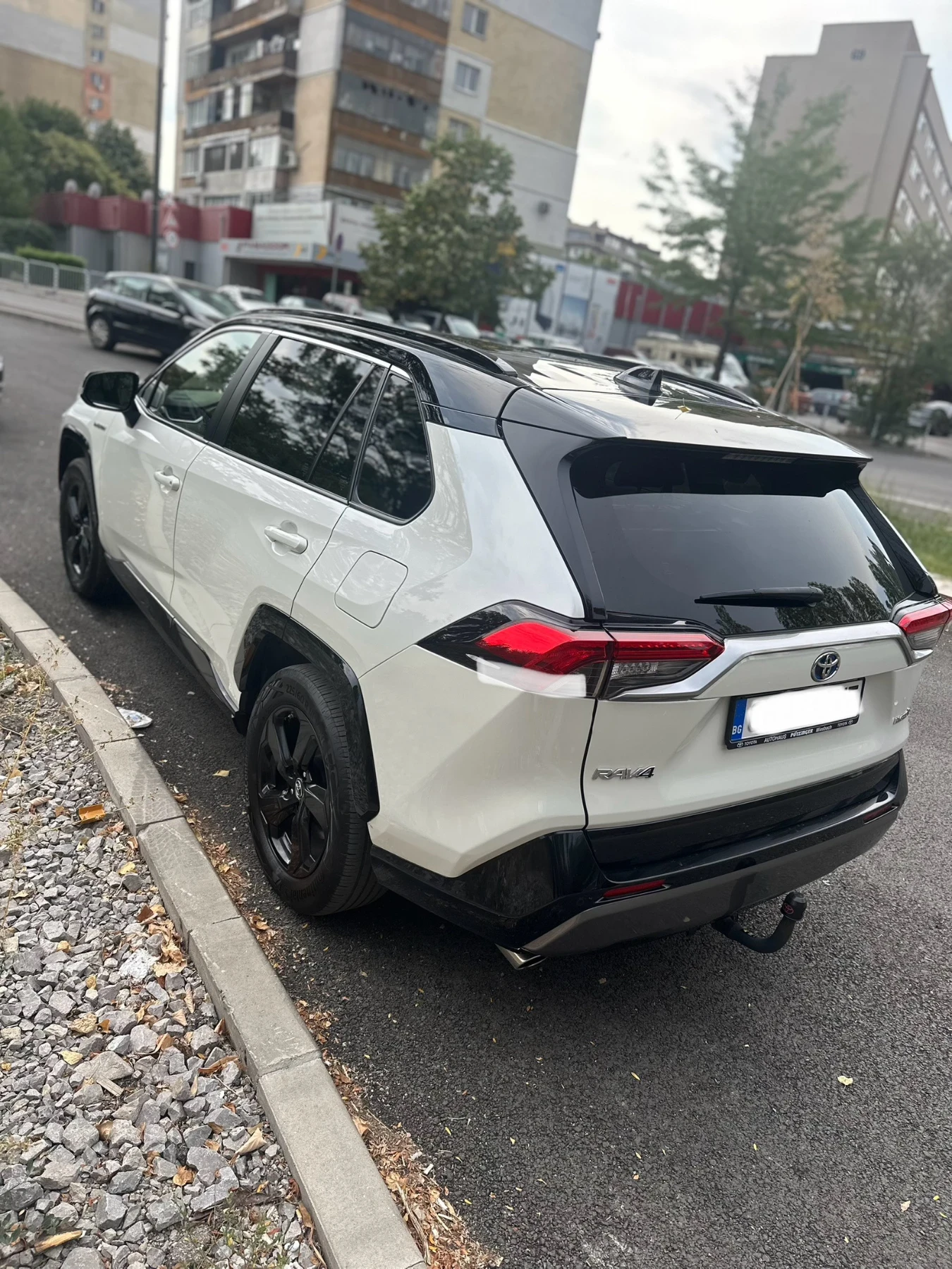 Toyota Rav4 Hybrid 222 HP XSE Full - изображение 3
