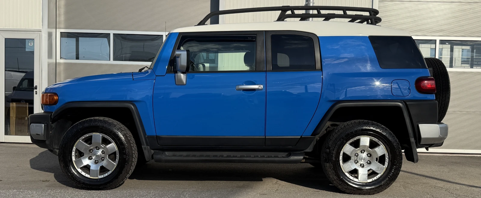 Toyota Fj cruiser 4.0 V6 + Газ - изображение 2