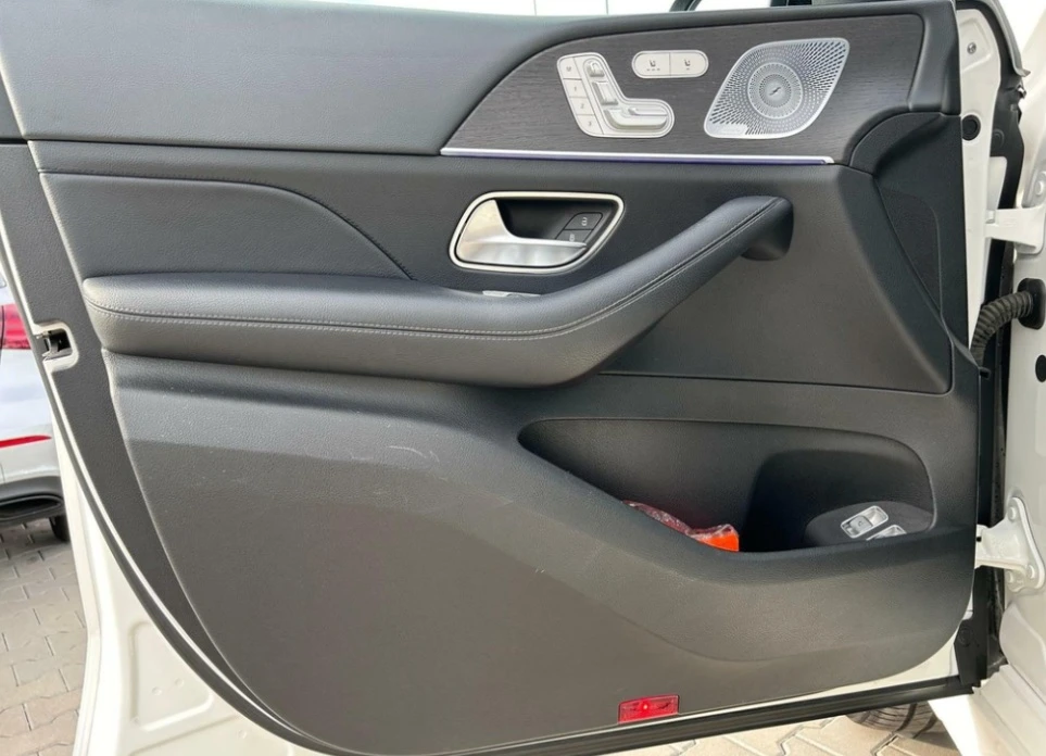 Mercedes-Benz GLE 350 d 4Matic AMG line - изображение 8