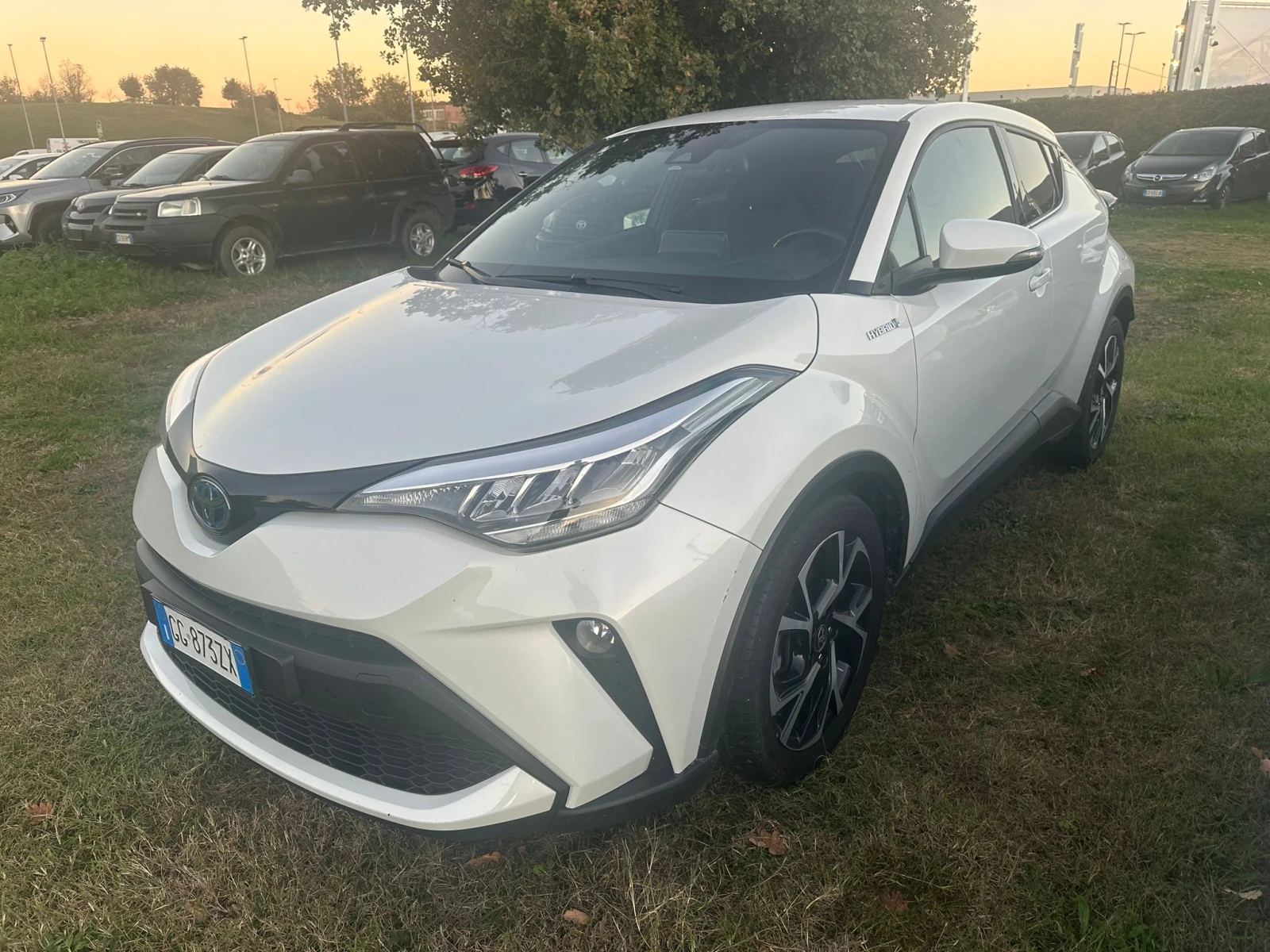 Toyota C-HR 1.8i HYBRID FACE - изображение 4