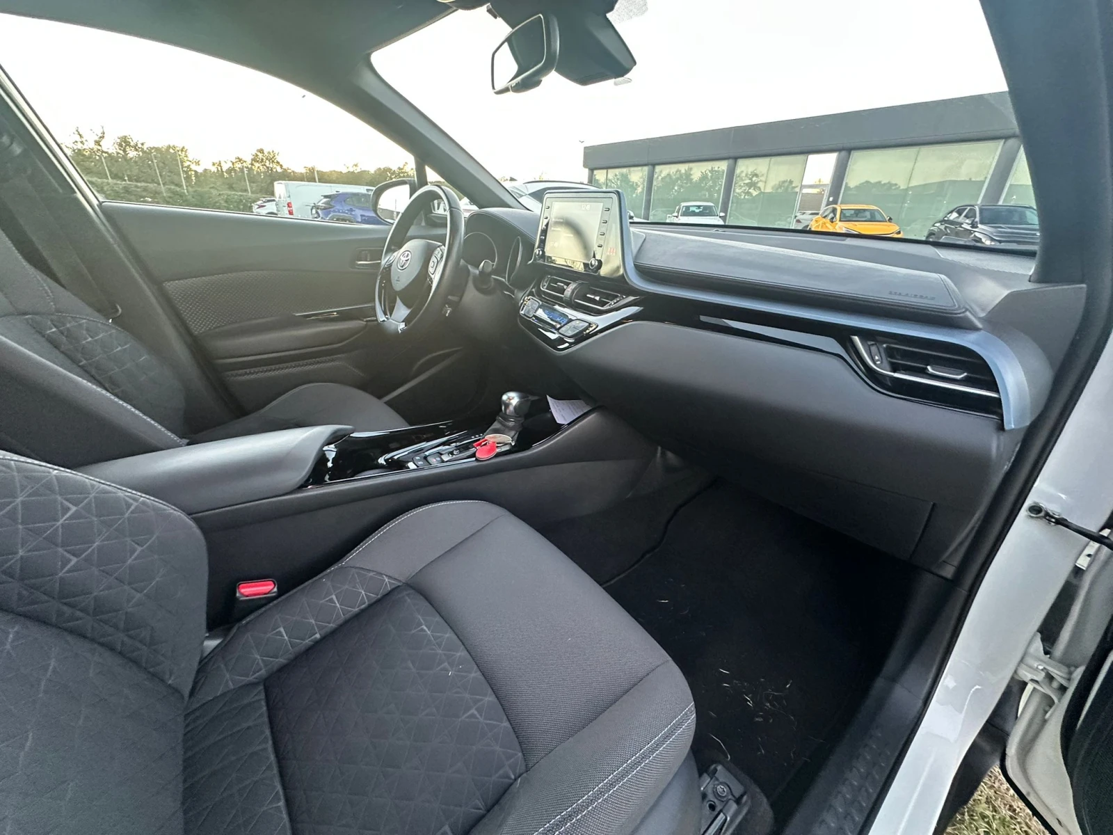 Toyota C-HR 1.8i HYBRID FACE | Mobile.bg � ����������� 12