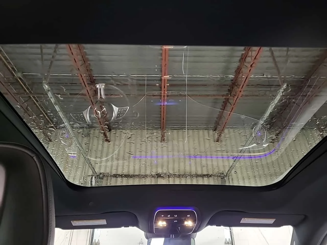 Mercedes-Benz EQE 350| PANO| 360| HUD| AMBIENT| , снимка 14 - Автомобили и джипове - 54078437