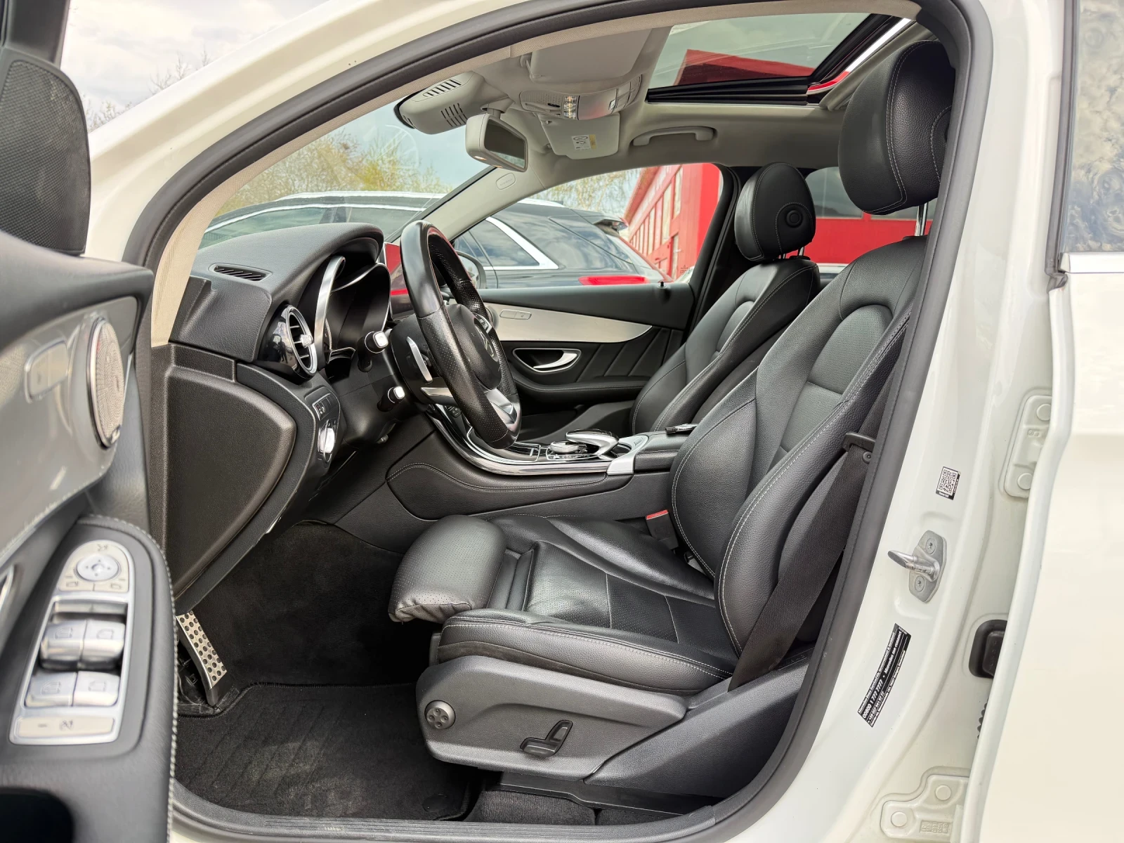 Mercedes-Benz GLC 250, снимка 7 - Автомобили и джипове - 54152452