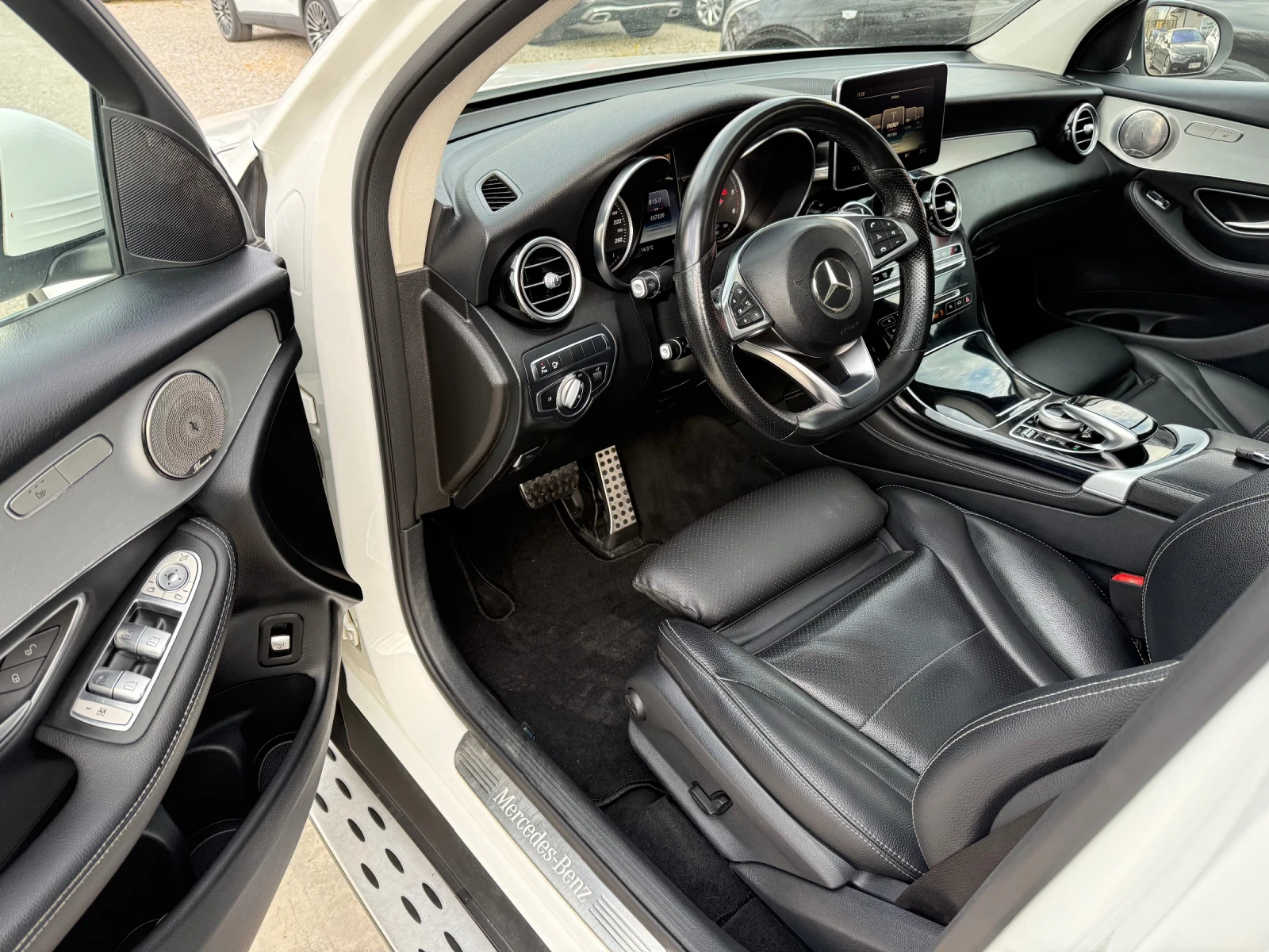 Mercedes-Benz GLC 250, снимка 9 - Автомобили и джипове - 54152452