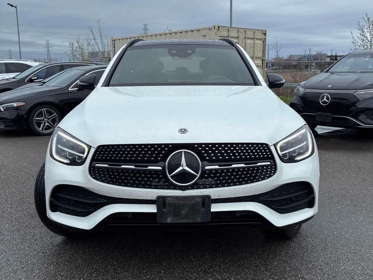 Mercedes-Benz GLC 300 4MATIC/ПАНОРАМА/360/ПРЕДСТАВИТЕЛСТВО НА MERCEDES, снимка 2 - Автомобили и джипове - 54371565