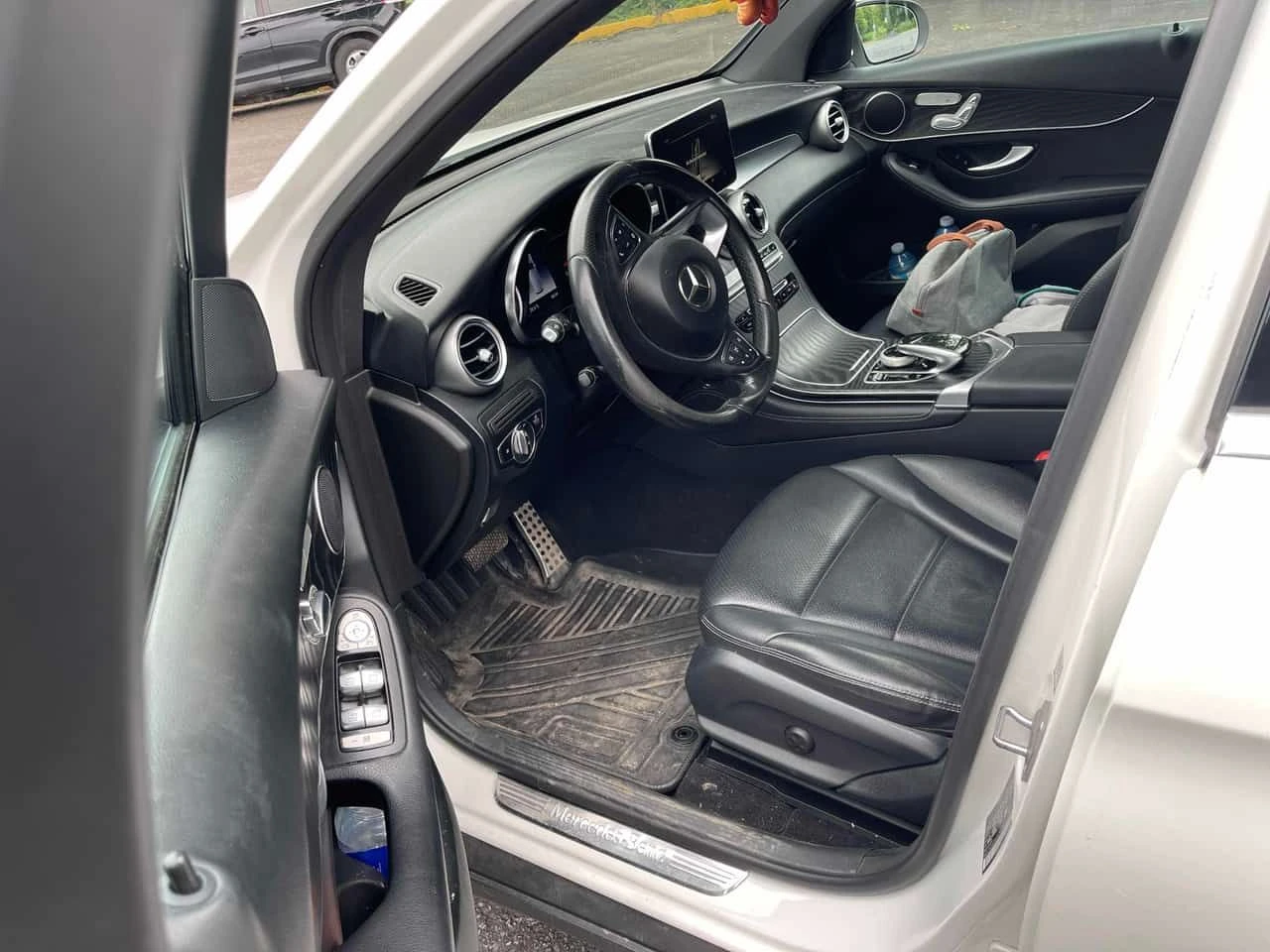 Mercedes-Benz GLC 300 * CARFAX * ЦЕНА ДО БГ, снимка 6 - Автомобили и джипове - 55470752