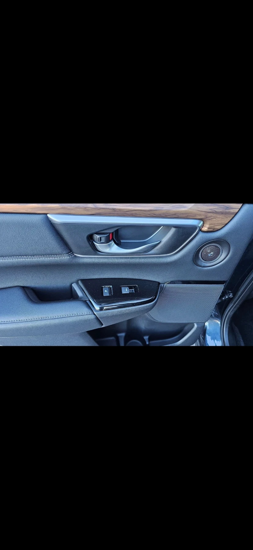 Honda Cr-v 1.5 AWD Executive , снимка 15 - Автомобили и джипове - 55709571