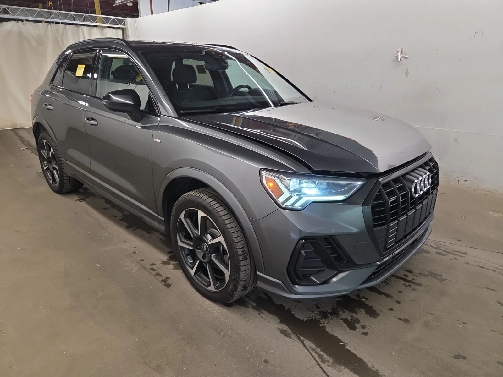 Audi Q3 PROGRESSIV | CARFAX | АВТОФИНАНСИРАНЕ, снимка 3 - Автомобили и джипове - 55887645