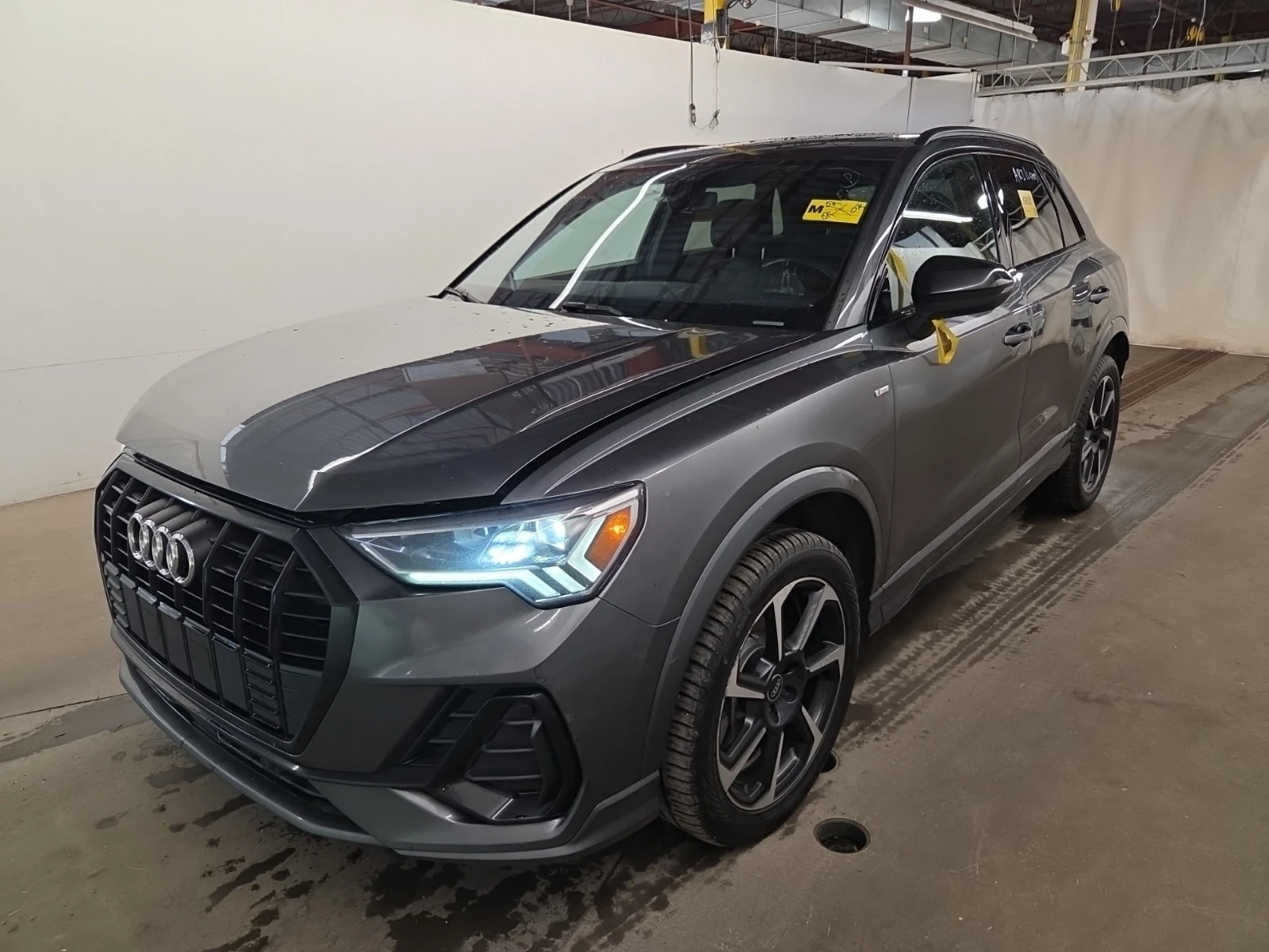 Audi Q3 PROGRESSIV | CARFAX | АВТОФИНАНСИРАНЕ