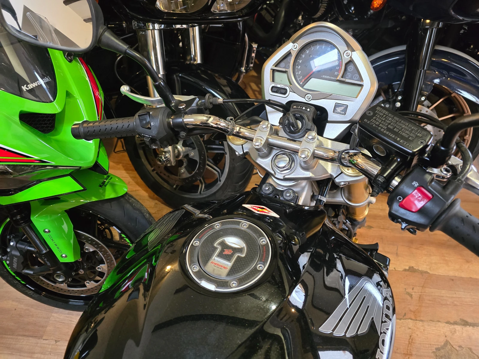 Honda Hornet 600 - изображение 4