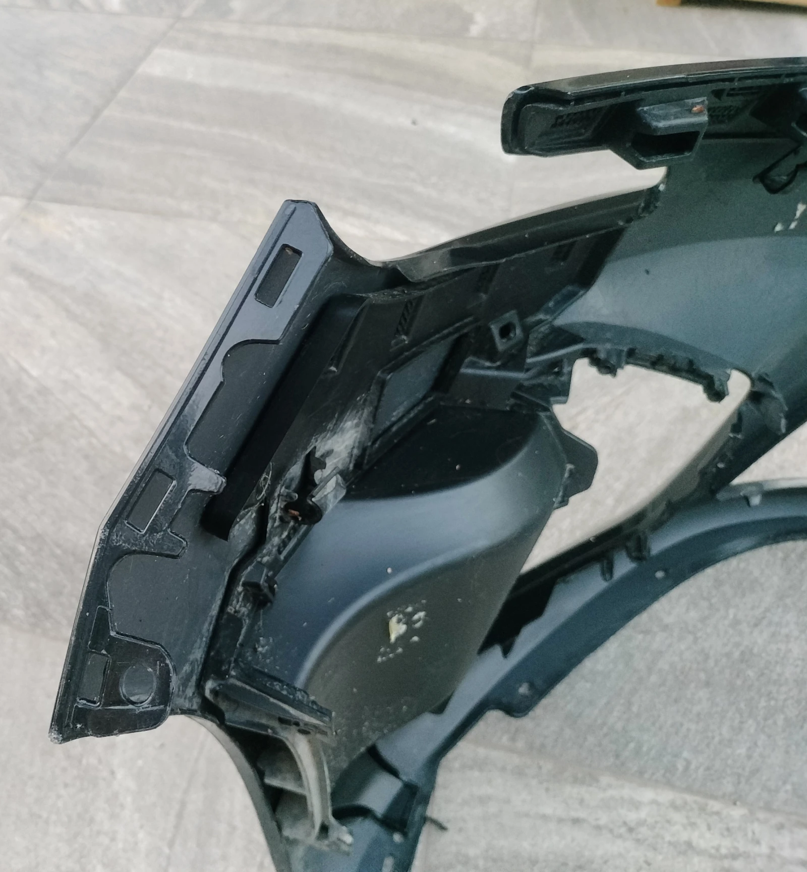 Предна броня за Renault Clio 5, снимка 4 - Части - 55546759