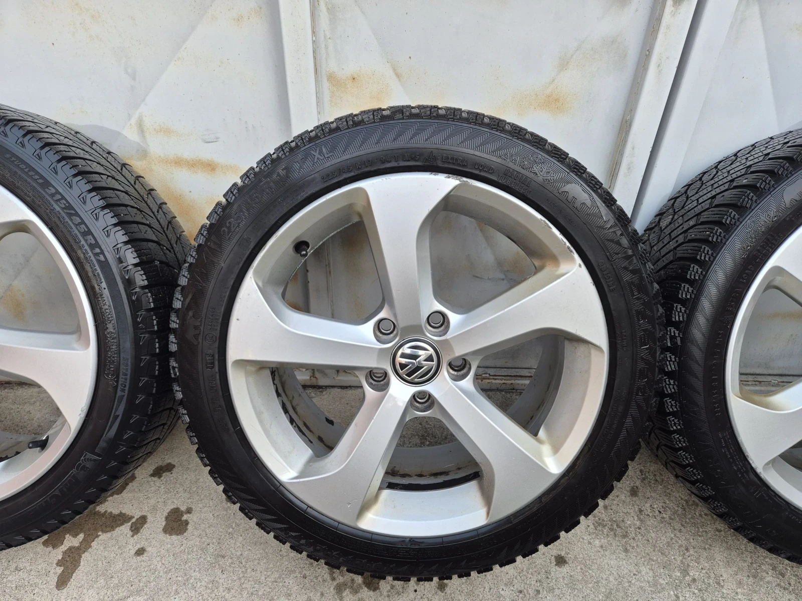    225/45R17  VW Golf | Mobile.bg   3