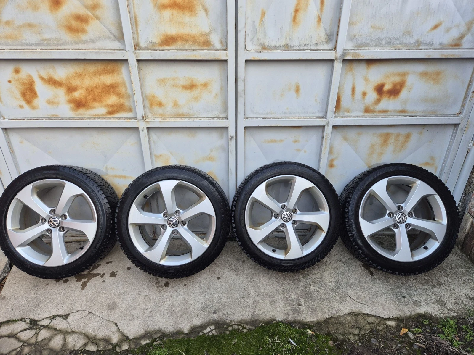    225/45R17  VW Golf | Mobile.bg   1