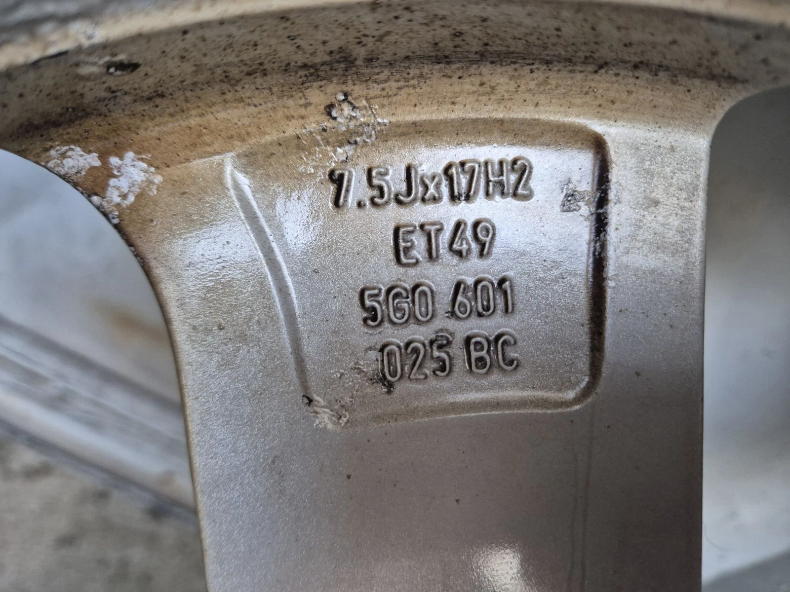    225/45R17  VW Golf | Mobile.bg   7