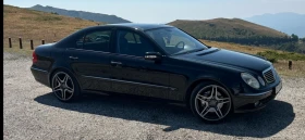 Mercedes-Benz E 320, снимка 1