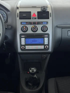 VW Touran 2.0 TDI 7-Места, снимка 11