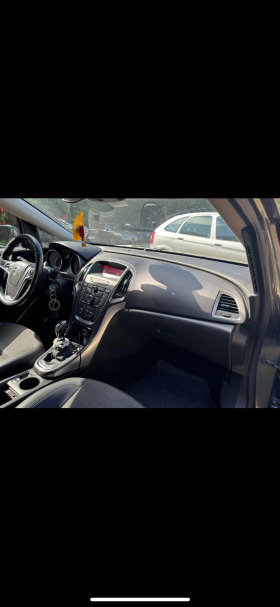Opel Astra 1.7 125 кс , снимка 7