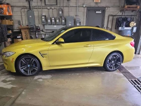 BMW M4 * CARFAX * Austin Yellow Metallic * Carbon | Auto.bg — изображение 2