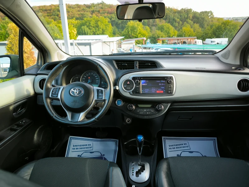 Toyota Yaris 1.5i ХИБРИД ФЕЙС ЛУКС ШФЕЙЦАРИЯ, снимка 13 - Автомобили и джипове - 47240046